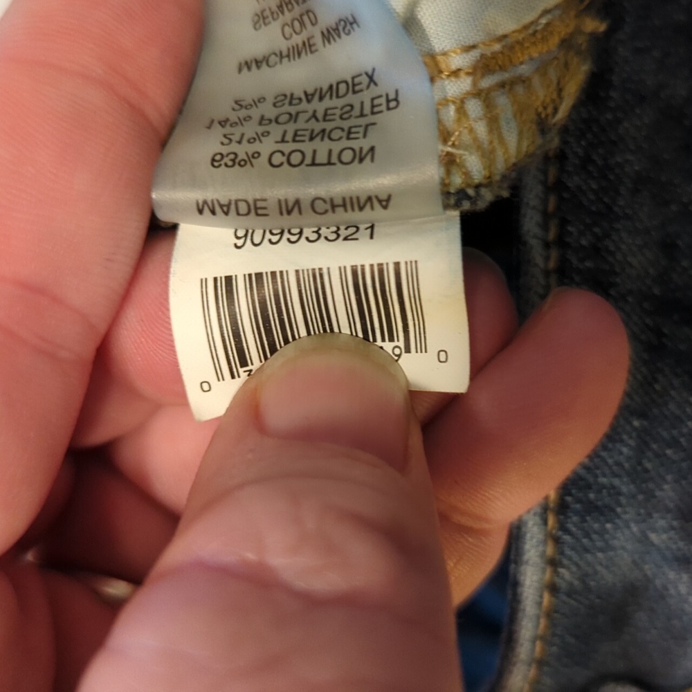 Two by Vince Camuto Straight Leg Jeans Crop? Size 10 *Please Read - Picture 10 of 10